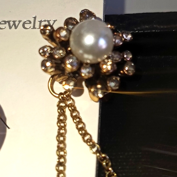 Tanzanite & Pearl Rhinestoned Chain Brooch - Picture 8 of 11